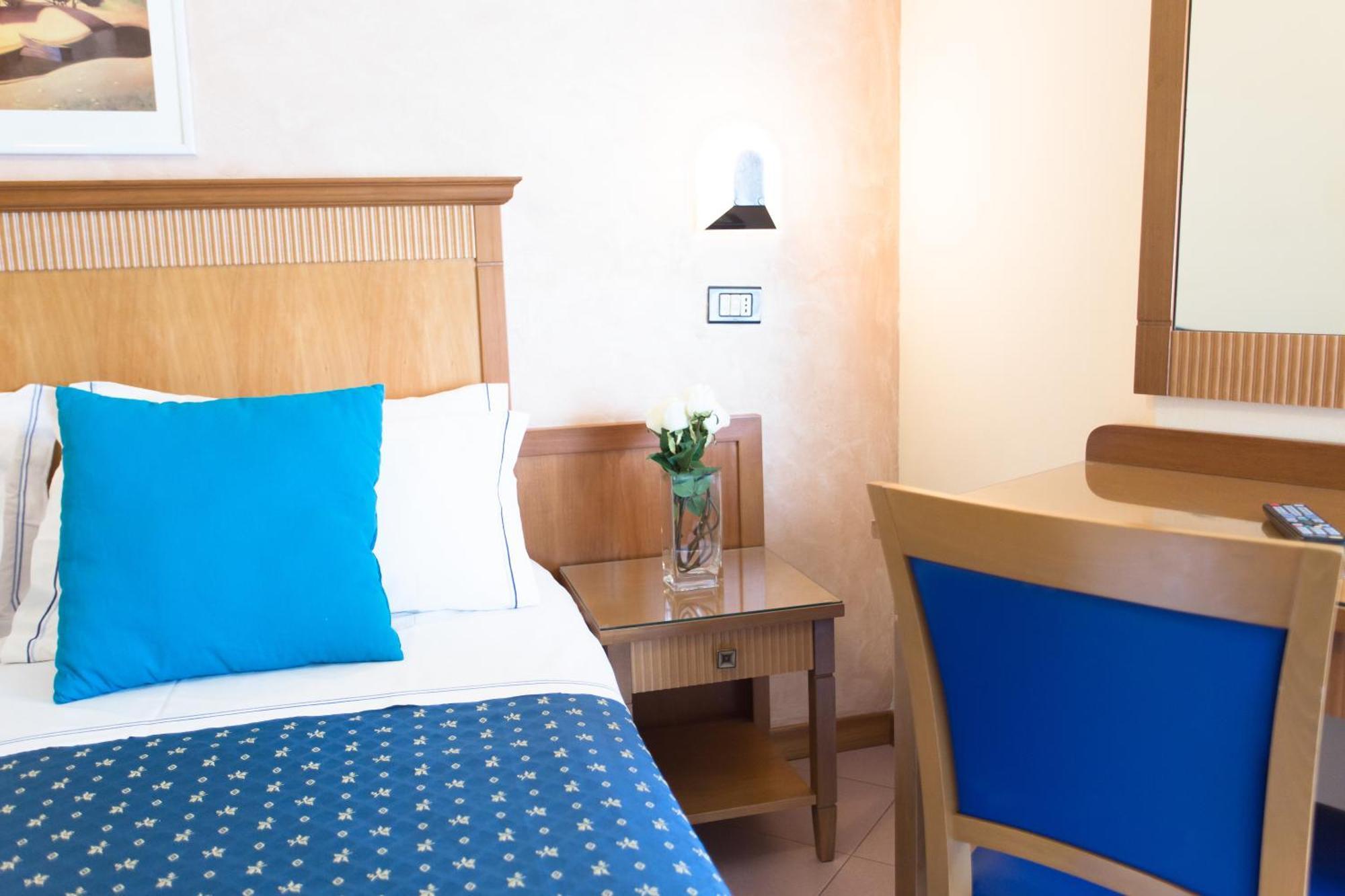 צ'סנטיקו Hotel Verona חדר תמונה