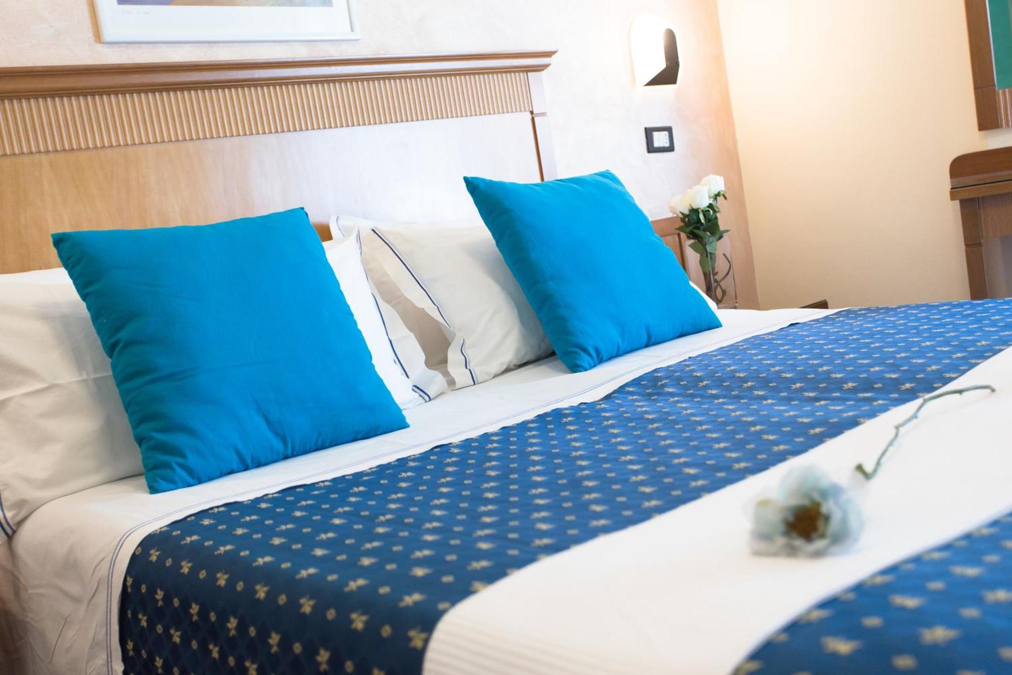 צ'סנטיקו Hotel Verona חדר תמונה
